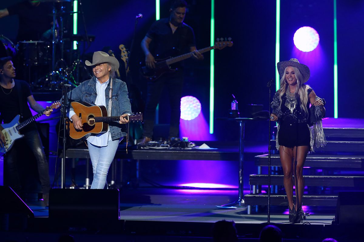 <p>She also dueted with Dwight Yoakam at the Nashville Country Music Awards Summer Jam concert a year later.</p>