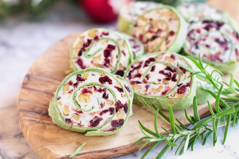 30 Easy Party Pinwheel Recipes