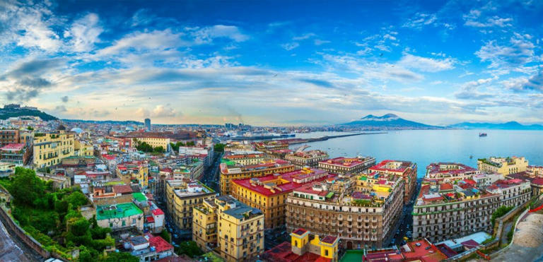 Read about the top sights and things to do in Naples Italy and why there is more to Naples than Pizza. Find out why people LOVE or HATE Naples, Italy. Are you ready to visit Napoli?