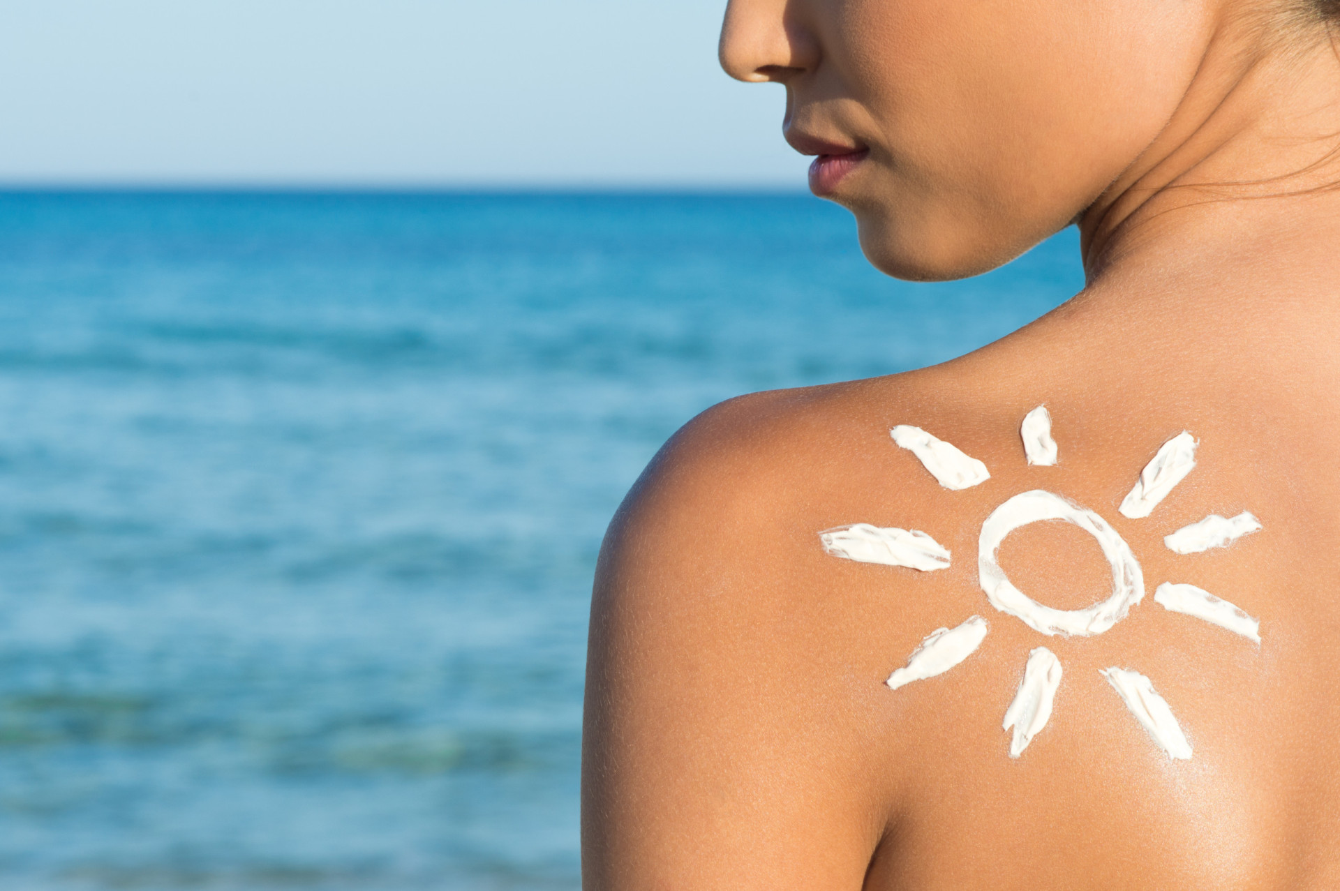 <p>Ultraviolet rays can be harmful and even cancerous in excessive amounts, but they're also to thank for our deep summer tans. Just make sure to wear your sunscreen!</p><p><a href="https://www.msn.com/en-us/community/channel/vid-7xx8mnucu55yw63we9va2gwr7uihbxwc68fxqp25x6tg4ftibpra?cvid=94631541bc0f4f89bfd59158d696ad7e">Follow us and access great exclusive content every day</a></p>