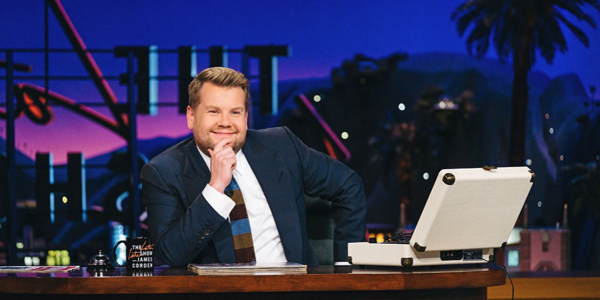 James corden show. Шоу James Corden. The late late show с Джеймсом Корденом. Ведущий шоу Джеймс Корден. Джеймс Корден 2022.