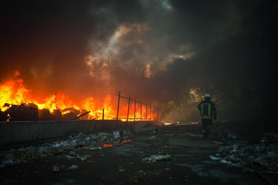 rusové v noci zaútočili na jihoukrajinské město oděsa