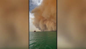 See massive sandstorm engulf Egypt’s Suez Canal