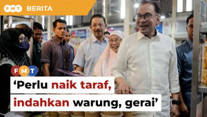 Perdana Menteri Anwar Ibrahim menyeru semua kerajaan negeri supaya mempunyai dasar dan perancangan jelas dalam usaha menaik taraf dan mengindahkan gerai dan warung seluruh negara.Laporan Lanjut:https://www.freemalaysiatoday.com/category/bahasa/tempatan/2023/06/03/pm-seru-kerajaan-negeri-tingkat-usaha-naik-taraf-warung-gerai/Free Malaysia Today is an independent, bi-lingual news portal with a focus on Malaysian current affairs. Subscribe to our channel - http://bit.ly/2Qo08ry ------------------------------------------------------------------------------------------------------------------------------------------------------Check us out at https://www.freemalaysiatoday.comFollow FMT on Facebook: http://bit.ly/2Rn6xEVFollow FMT on Dailymotion: https://bit.ly/2WGITHMFollow FMT on Twitter: http://bit.ly/2OCwH8a Follow FMT on Instagram: https://bit.ly/2OKJbc6Follow FMT on TikTok : https://bit.ly/3cpbWKKFollow FMT Telegram - https://bit.ly/2VUfOrvFollow FMT LinkedIn - https://bit.ly/3B1e8lNFollow FMT Lifestyle on Instagram: https://bit.ly/39dBDbe------------------------------------------------------------------------------------------------------------------------------------------------------Download FMT News App:Google Play – http://bit.ly/2YSuV46App Store – https://apple.co/2HNH7gZHuawei AppGallery - https://bit.ly/2D2OpNP#FMTNews #AnwarIbrahim #DBKL #KPKT #JabatanWilayahPersekutuan