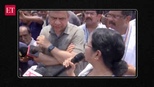 Odisha train tragedy: Mamata Banerjee, Ashwini Vaishnaw disagree over death toll in front of media