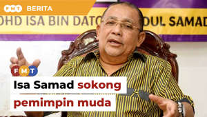 Umno Negeri Sembilan percaya kepulangan bekas menteri besar Isa Samad ke pangkuan parti itu bukan untuk menempah nama sebagai wakil rakyat.Laporan Lanjut: https://www.freemalaysiatoday.com/category/bahasa/tempatan/2023/06/04/masa-sesuai-untuk-isa-sokong-pemimpin-muda-kata-umno-n9/Free Malaysia Today is an independent, bi-lingual news portal with a focus on Malaysian current affairs. Subscribe to our channel - http://bit.ly/2Qo08ry ------------------------------------------------------------------------------------------------------------------------------------------------------Check us out at https://www.freemalaysiatoday.comFollow FMT on Facebook: http://bit.ly/2Rn6xEVFollow FMT on Dailymotion: https://bit.ly/2WGITHMFollow FMT on Twitter: http://bit.ly/2OCwH8a Follow FMT on Instagram: https://bit.ly/2OKJbc6Follow FMT on TikTok : https://bit.ly/3cpbWKKFollow FMT Telegram - https://bit.ly/2VUfOrvFollow FMT LinkedIn - https://bit.ly/3B1e8lNFollow FMT Lifestyle on Instagram: https://bit.ly/39dBDbe------------------------------------------------------------------------------------------------------------------------------------------------------Download FMT News App:Google Play – http://bit.ly/2YSuV46App Store – https://apple.co/2HNH7gZHuawei AppGallery - https://bit.ly/2D2OpNP#FMTNews #IsaSamad #Umno #NegeriSembilan #PemimpinMuda