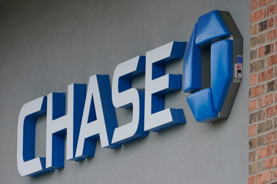Chase Bank glitch resolved after double transactions and fees on accounts
