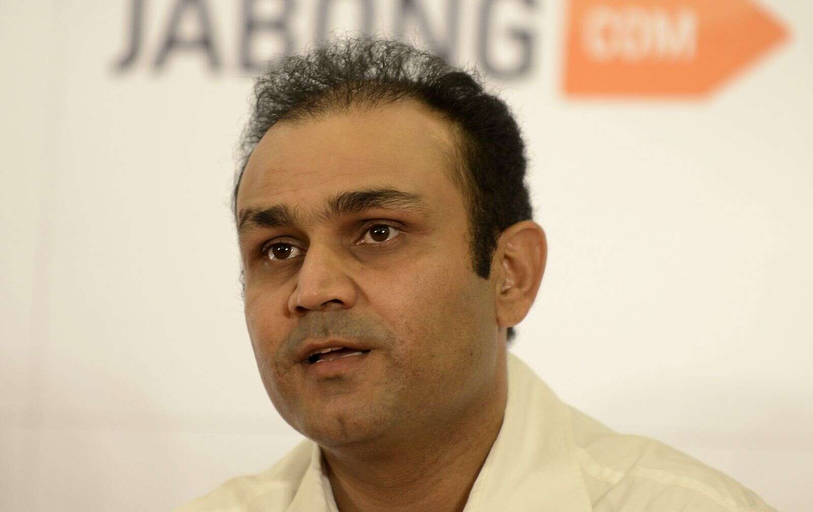 virender sehwag offers free education for children of india's train crash victims