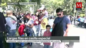 Cientos de personas hacen filas de hasta dos horas para emitir su voto en la zona centro del municipio de Chalco.