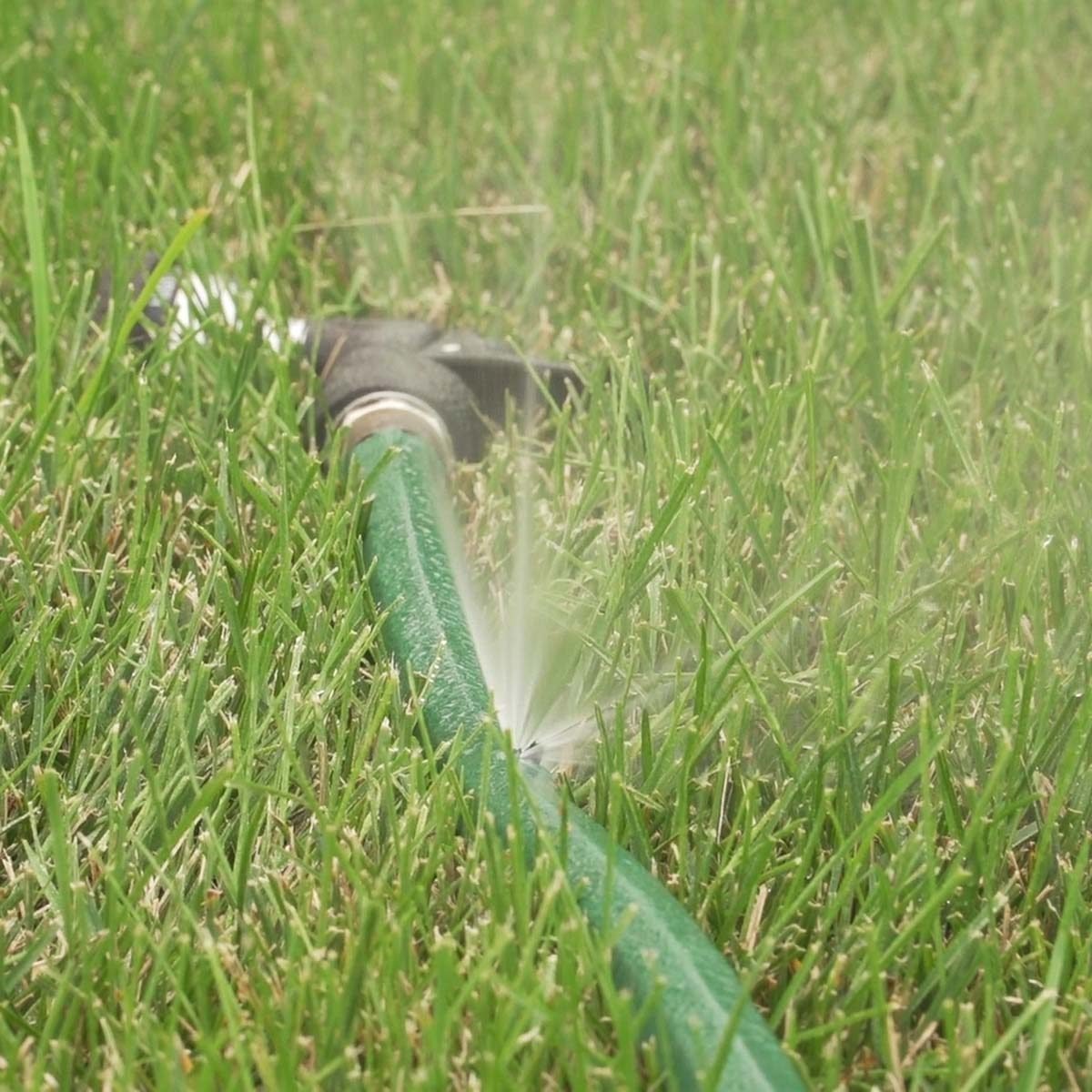 How To Repair A Garden Hose   AA1cBPli.img