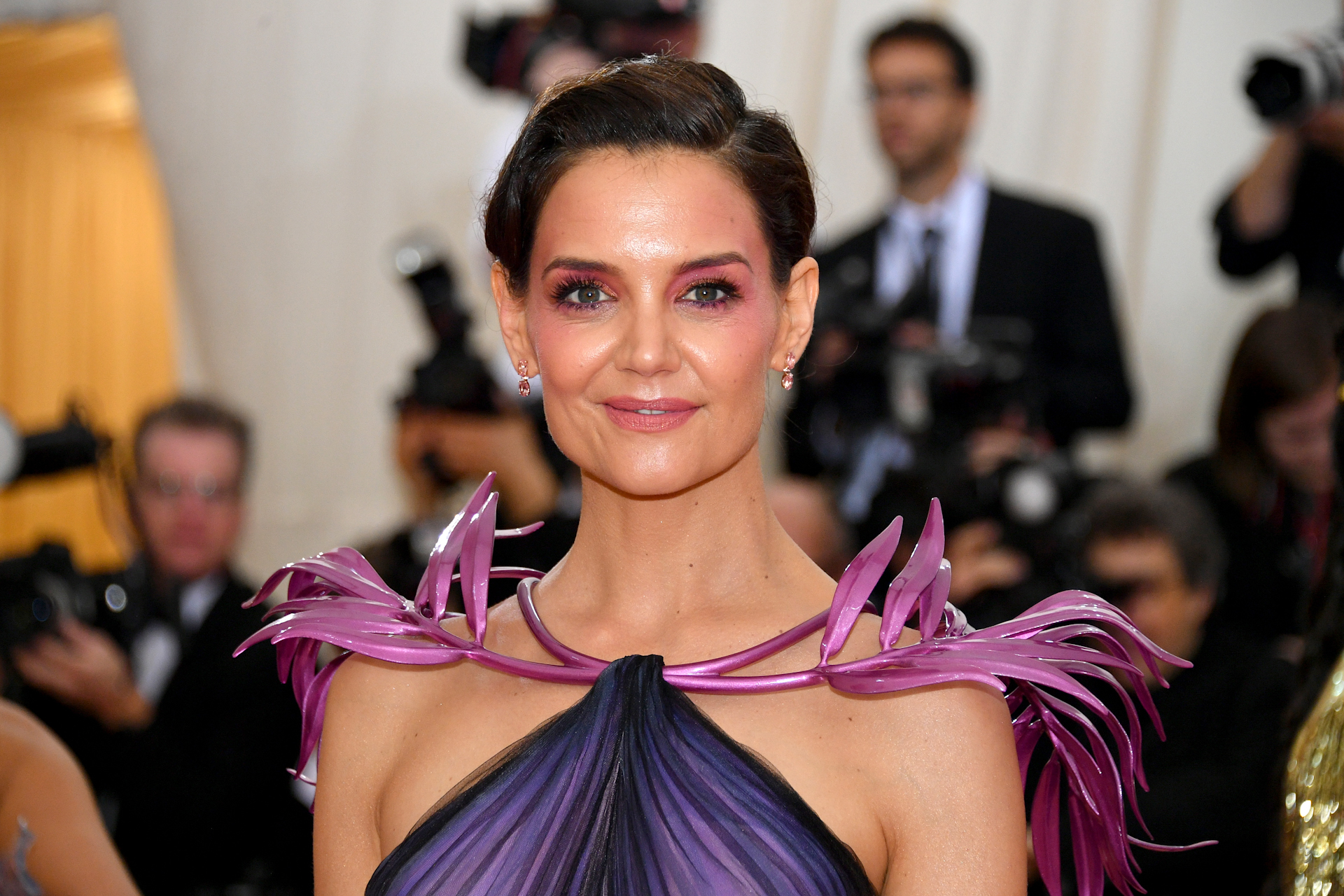 Katie Holmes A Une Grande Passion Pour La Mise En Scène