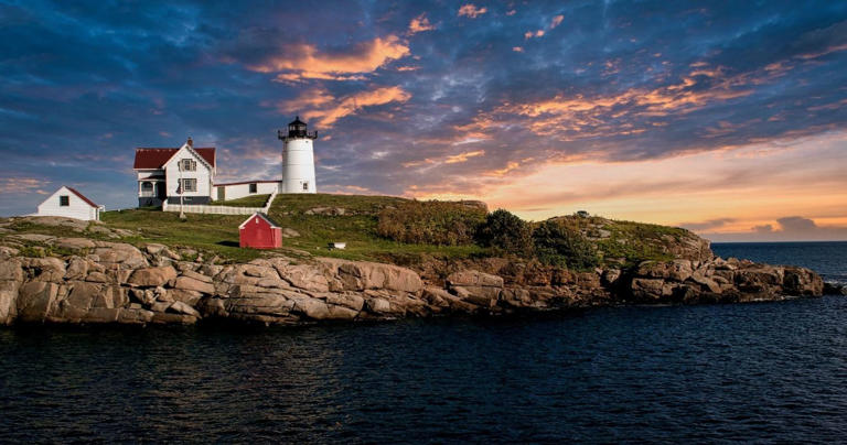Where Mountains Meet Ocean: 10 Best Beaches In Maine To Visit 