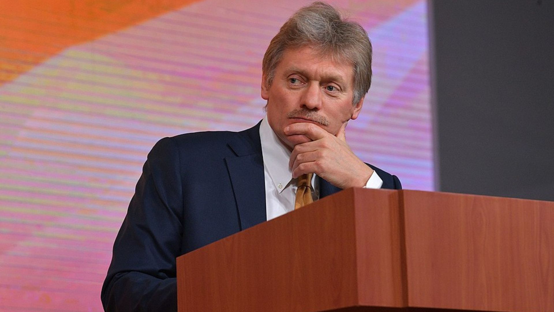 kreml oburzony słowami camerona. dał prawo ukrainie do użycia brytyjskiej broni w rosji