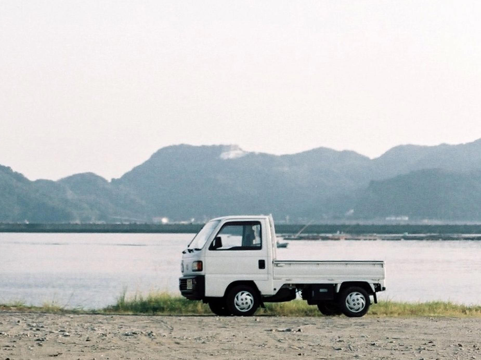 These tiny Japanese pick-up trucks that cost about $5,000 are winning ...