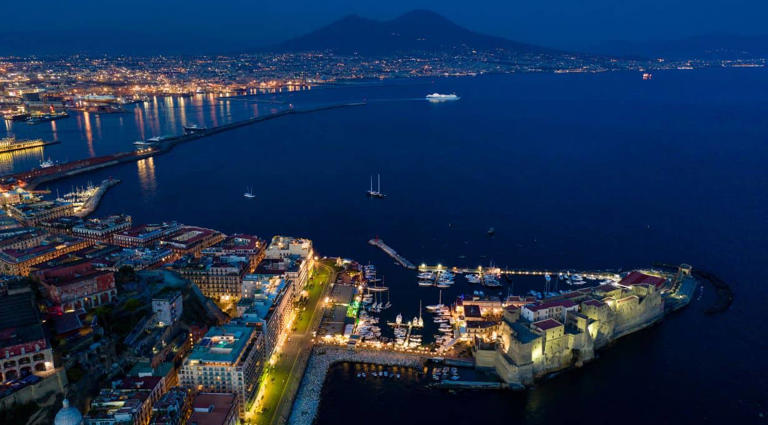 Are you ready to visit the picturesque Naples Cruise Port in Italy? Then you’ve come to the right place! On the west coast of Italy sits Naples, a city famed for its creation of the Margherita pizza, as well as its locality to some of Italy’s most iconic attractions, including the lost city of Pompei...