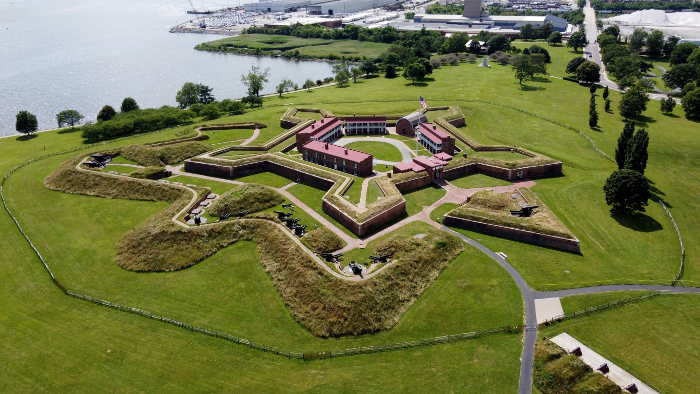 <p><strong>> Location:</strong> Maryland<br> <strong>> National significance:</strong> The fort successfully defended Baltimore against a British naval assault here, inspiring Francis Scott Key to write "The Star-Spangled Banner."</p>