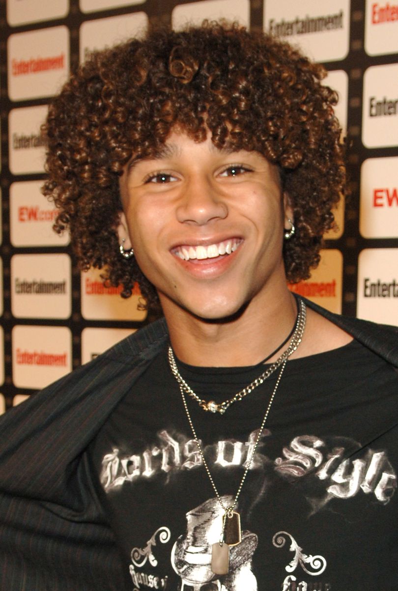 Your 28 Favorite Disney Channel Stars Then and Now