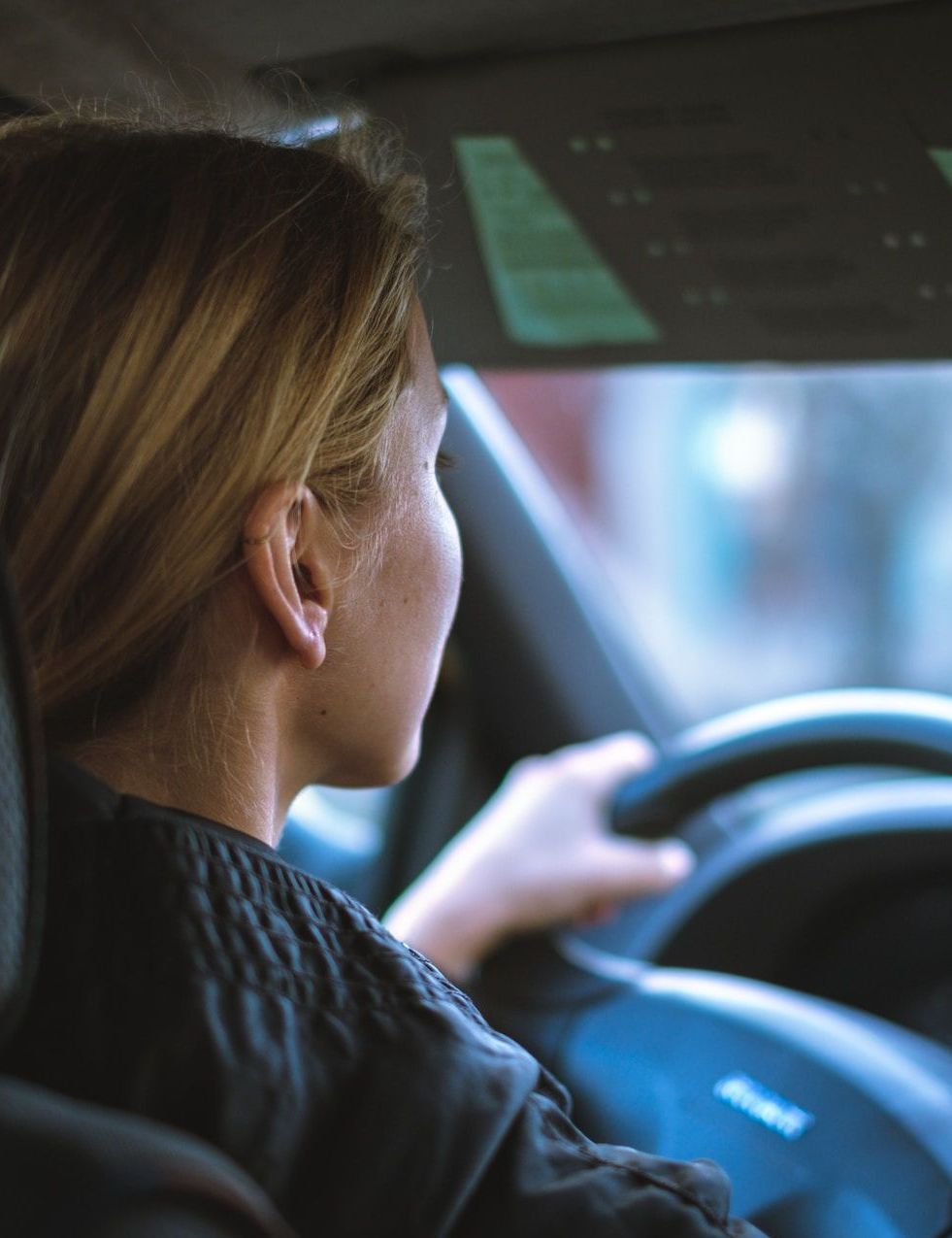 Il Sera Possible De Passer Le Permis De Conduire à 17 Ans Dès Le 1er ...