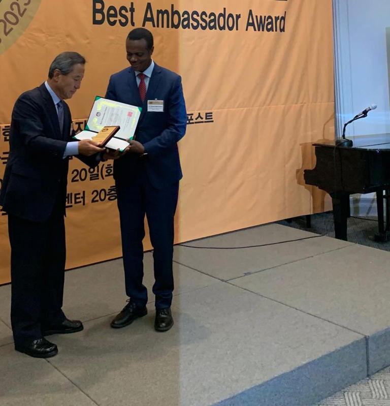Ethiopia’s Ambassador to South Korea, wins “2023 Best Ambassador” Award