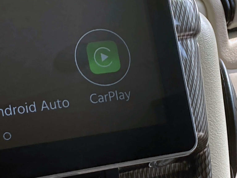 Cars With Apple CarPlay: A Complete Compatibility List (2024)