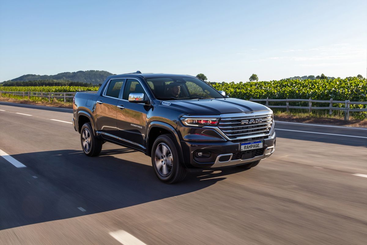 <p>The Brazilian Rampage features all-wheel drive and either a diesel or gas powertrain, but we think the latter engine could come to the States. It's the same 268-hp turbo four found in the Dodge Hornet. </p>