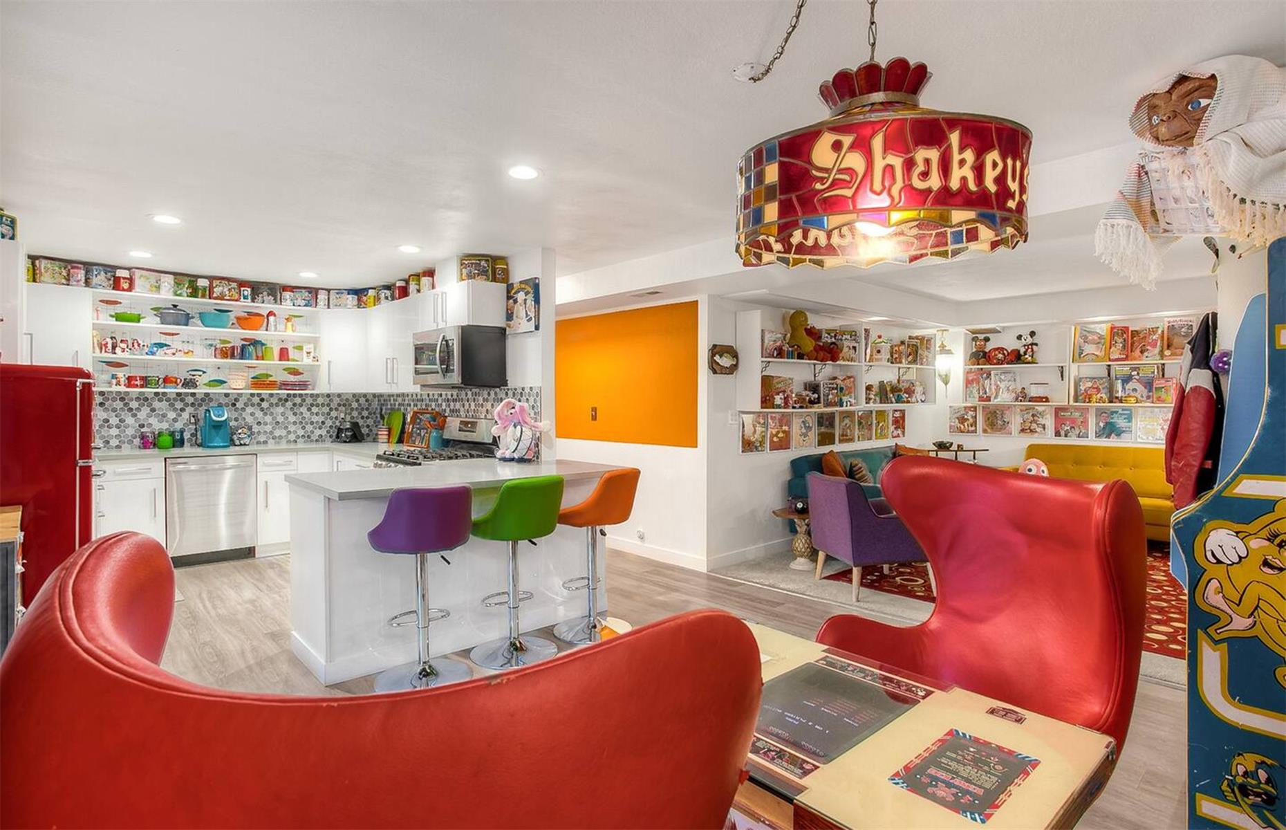 17 normallooking homes hiding unbelievable interiors