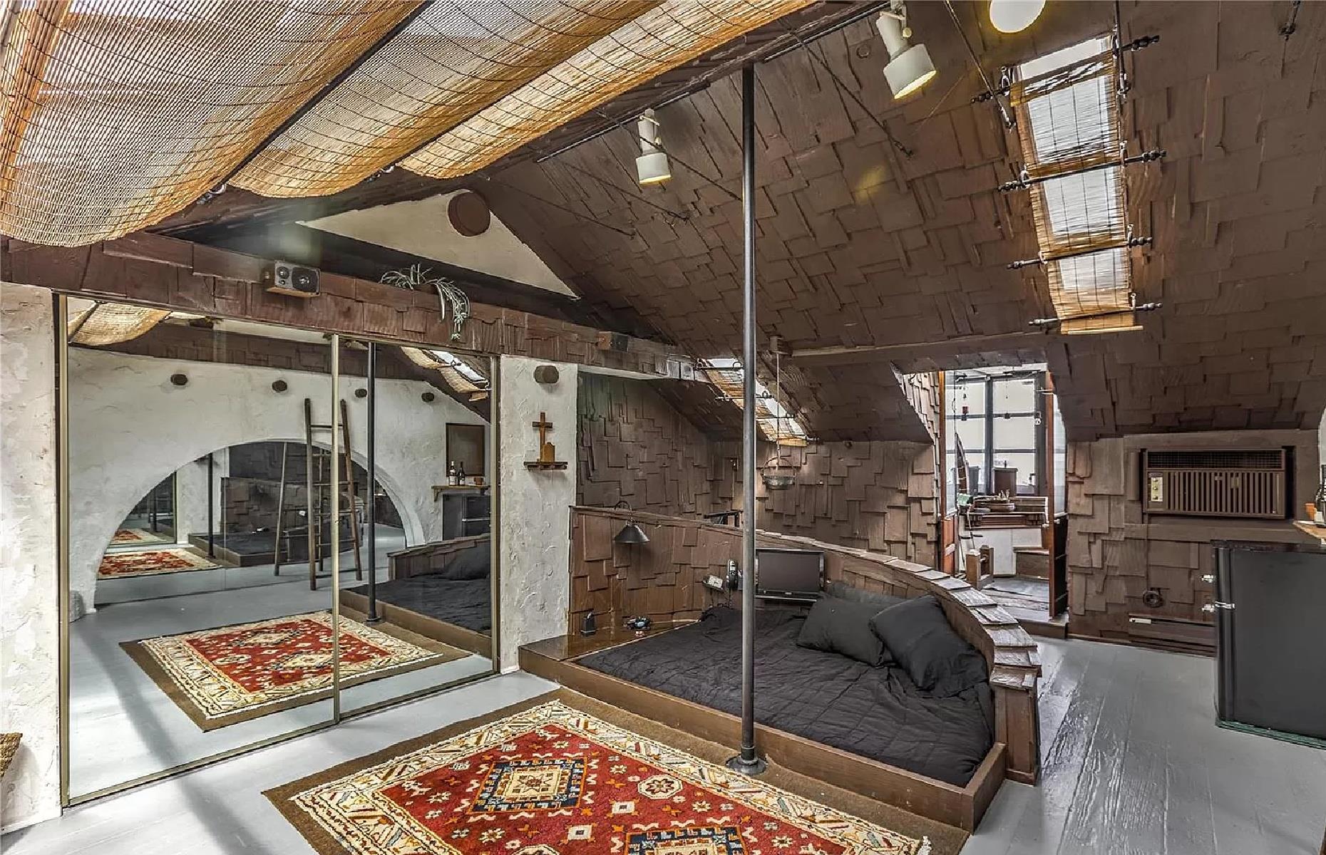 Ordinary Homes With Surprisingly Extraordinary Interiors