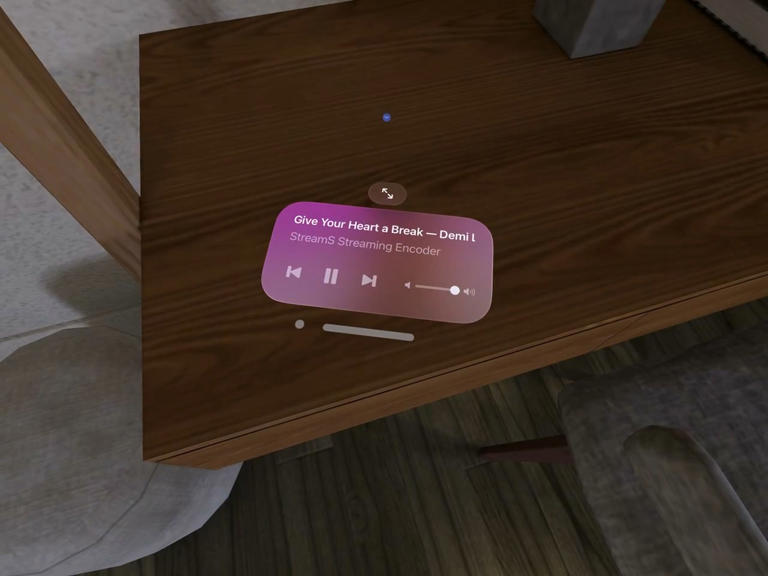 苹果 Vision Pro 特性挖掘：可将任意表面变为触控屏幕