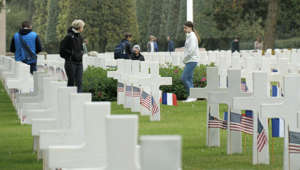 Efforts to change crosses over graves of Jewish American soldiers