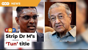 RSN Rayer says Dr Mahathir Mohamad and Muhyiddin Yassin want to ‘destroy’ the country.Read More: https://www.freemalaysiatoday.com/category/nation/2023/06/06/strip-dr-m-of-tun-title-if-he-continues-attacking-royalty-says-mp/Free Malaysia Today is an independent, bi-lingual news portal with a focus on Malaysian current affairs. Subscribe to our channel - http://bit.ly/2Qo08ry ------------------------------------------------------------------------------------------------------------------------------------------------------Check us out at https://www.freemalaysiatoday.comFollow FMT on Facebook: http://bit.ly/2Rn6xEVFollow FMT on Dailymotion: https://bit.ly/2WGITHMFollow FMT on Twitter: http://bit.ly/2OCwH8a Follow FMT on Instagram: https://bit.ly/2OKJbc6Follow FMT on TikTok : https://bit.ly/3cpbWKKFollow FMT Telegram - https://bit.ly/2VUfOrvFollow FMT LinkedIn - https://bit.ly/3B1e8lNFollow FMT Lifestyle on Instagram: https://bit.ly/39dBDbe------------------------------------------------------------------------------------------------------------------------------------------------------Download FMT News App:Google Play – http://bit.ly/2YSuV46App Store – https://apple.co/2HNH7gZHuawei AppGallery - https://bit.ly/2D2OpNP#FMTNews #RSNRayer #DrMahathirMohamad #StopAttacking #Royalty