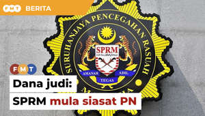 Suruhanjaya Pencegahan Rasuah Malaysia (SPRM) membuka kertas siasatan untuk meneliti dokumen-dokumen yang diterima dalam satu aduan berhubung dakwaan Perikatan Nasional (PN) menerima dana dari syarikat judi dalam kempen PRU15.Laporan Lanjut: https://www.freemalaysiatoday.com/category/bahasa/tempatan/2023/06/06/sprm-buka-kertas-siasatan-teliti-dokumen-pn-terima-dana-judi/Read More: https://www.freemalaysiatoday.com/category/nation/2023/06/06/macc-examines-documents-allegedly-linking-pn-to-gaming-funds/Free Malaysia Today is an independent, bi-lingual news portal with a focus on Malaysian current affairs. Subscribe to our channel - http://bit.ly/2Qo08ry ------------------------------------------------------------------------------------------------------------------------------------------------------Check us out at https://www.freemalaysiatoday.comFollow FMT on Facebook: http://bit.ly/2Rn6xEVFollow FMT on Dailymotion: https://bit.ly/2WGITHMFollow FMT on Twitter: http://bit.ly/2OCwH8a Follow FMT on Instagram: https://bit.ly/2OKJbc6Follow FMT on TikTok : https://bit.ly/3cpbWKKFollow FMT Telegram - https://bit.ly/2VUfOrvFollow FMT LinkedIn - https://bit.ly/3B1e8lNFollow FMT Lifestyle on Instagram: https://bit.ly/39dBDbe------------------------------------------------------------------------------------------------------------------------------------------------------Download FMT News App:Google Play – http://bit.ly/2YSuV46App Store – https://apple.co/2HNH7gZHuawei AppGallery - https://bit.ly/2D2OpNP#FMTNews #SPRM #PerikatanNasional #DanaKempen #PRU15