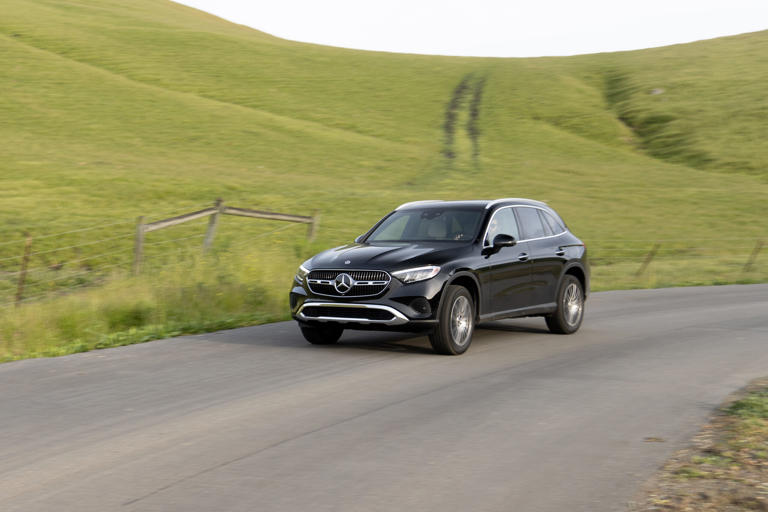 PHEV Offers More Power and AllElectric Range 2025 Mercedes GLC 350e