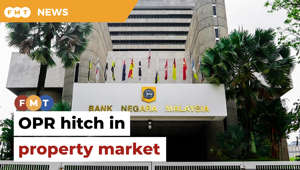 The recent increase in the overnight policy rate from 2.75% to 3% has dampened sentiments in the property market further.Read More: https://www.freemalaysiatoday.com/category/highlight/2023/06/07/opr-hike-will-keep-property-market-sluggish-says-think-tank/Laporan Lanjut: https://www.freemalaysiatoday.com/category/bahasa/tempatan/2023/06/07/opr-naik-pasaran-hartanah-dijangka-kekal-lembab/Free Malaysia Today is an independent, bi-lingual news portal with a focus on Malaysian current affairs. Subscribe to our channel - http://bit.ly/2Qo08ry ------------------------------------------------------------------------------------------------------------------------------------------------------Check us out at https://www.freemalaysiatoday.comFollow FMT on Facebook: http://bit.ly/2Rn6xEVFollow FMT on Dailymotion: https://bit.ly/2WGITHMFollow FMT on Twitter: http://bit.ly/2OCwH8a Follow FMT on Instagram: https://bit.ly/2OKJbc6Follow FMT on TikTok : https://bit.ly/3cpbWKKFollow FMT Telegram - https://bit.ly/2VUfOrvFollow FMT LinkedIn - https://bit.ly/3B1e8lNFollow FMT Lifestyle on Instagram: https://bit.ly/39dBDbe------------------------------------------------------------------------------------------------------------------------------------------------------Download FMT News App:Google Play – http://bit.ly/2YSuV46App Store – https://apple.co/2HNH7gZHuawei AppGallery - https://bit.ly/2D2OpNP#FMTNews #OPR #PropertyPrices #RaisingCosts
