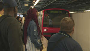 Metro de Lisboa poderá ter problemas de segurança. Comboios vão passar a cruzar com passageiros dentro