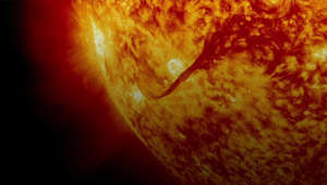 NASA's Solar Probe , Uncovers Origin of Violent , Solar Winds.Gizmodo reports that NASA's Parker Solar Probe has had several close encounters with the Sun, offering scientists a closer look at what drives solar winds.The team's findings were published on June 6 in the journal 'Nature.'.The car-sized spacecraft was designed to reach a distance of about 4 million miles from the surface of the Sun.That's closer than any other spacecraft has ever gone before.Gizmodo reports that a recent interaction with the sun saw the probe fly through jets of highly-energetic material, which allowed scientists to trace the origins of solar wind.As Parker got closer to the Sun, they started seeing a lot more structure in the wind, James Drake, Co-author and Professor at the University of Maryland, via 'Gizmodo'.You’d see high velocity wind with lots and lots of bursts and then it would sort of die down a little bit, and then you’d see it getting stronger again with many more bursts, James Drake, Co-author and Professor at the University of Maryland, via 'Gizmodo'.According to a new study, the solar wind is produced by the process of magnetic reconnection occurring on the Sun's surface.This process involves oppositely directed magnetic fields passing by one another, breaking apart and then reconnecting.The process throws charged particles out from the surface of the Sun.If you have two magnetic fields pointing in opposite direction,they annihilate each other...and that releases magnetic energy which produces energetic particles, James Drake, Co-author and Professor at the University of Maryland, via 'Gizmodo'