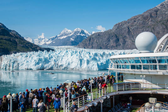 Ruby Princess cruise ship in Glacier Bay, Alaska Photo credit: Jay Gao / Shutterstock.com