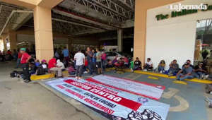 La Jornada - Oaxaca: Profesores de la CNTE toman la terminal de ADO y la Macro Plaza