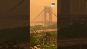 Canada Wildfires Smoke Shrouded New York Bridge In Apocalyptic Haze | CNBC TV18