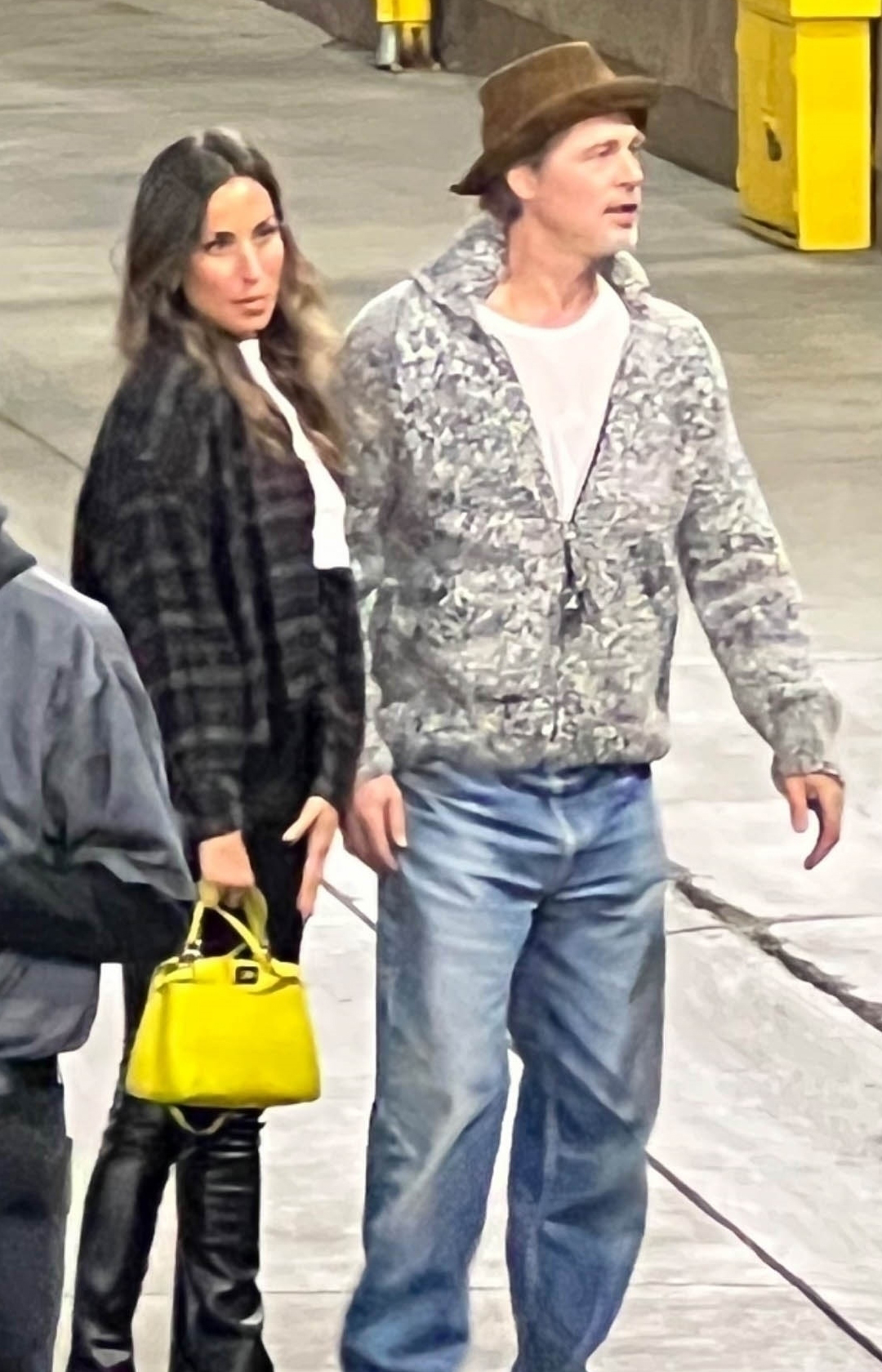 <p><span>In November 2022, a then-58-year-old <a href="https://www.wonderwall.com/celebrity/profiles/overview/brad-pitt-245.article">Brad Pitt</a> was snapped holding hands with a then-29-year-old Ines de Ramon -- who'd </span><a href="https://www.wonderwall.com/celebrity/couples/celebrity-breakups-splits-of-2022-famous-couples-divorce-549565.gallery?photoId=652885">just split</a><span> from </span><a href="https://www.wonderwall.com/celebrity/couples/celebrity-weddings-2019-stars-who-got-married-3019198.gallery?photoId=1047704">her husband of three years</a><span>, "The Vampire Diaries" alum Paul Wesley, a few months earlier -- while catching Bono's "Surrender" tour stop at the Orpheum Theatre in Los Angeles. According to a </span><a href="https://people.com/movies/brad-pitt-ines-de-ramon-have-been-dating-for-a-few-months-exclusive/">People</a><span> magazine source, the A-list actor and the Switzerland-educated jewelry professional -- who's 27 years his junior -- had been quietly "</span><a href="https://www.wonderwall.com/celebrity/couples/gisele-bundchen-new-boyfriend-celeb-love-news-hollywood-romance-report-november-2022-670465.gallery?photoId=670746">dating for a few months</a><span>" after meeting through "a mutual friend." </span></p>