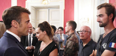 Attaque au couteau à Annecy : Henri, le "héros au sac à dos", a fait une demande très spéciale à Emmanuel Macron