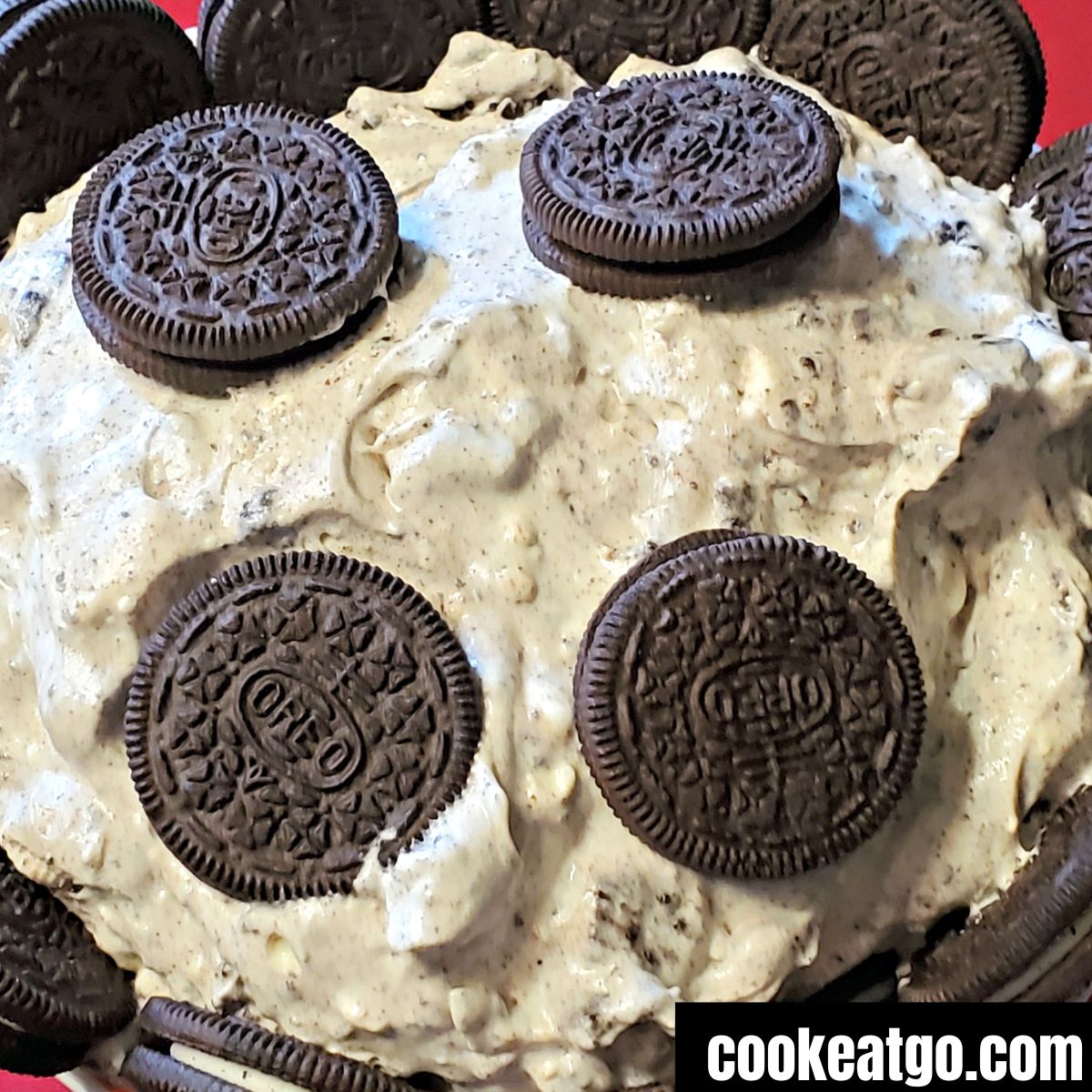 Oreo Fluff AKA Cookies n Cream Fluff! Easy Dessert!!