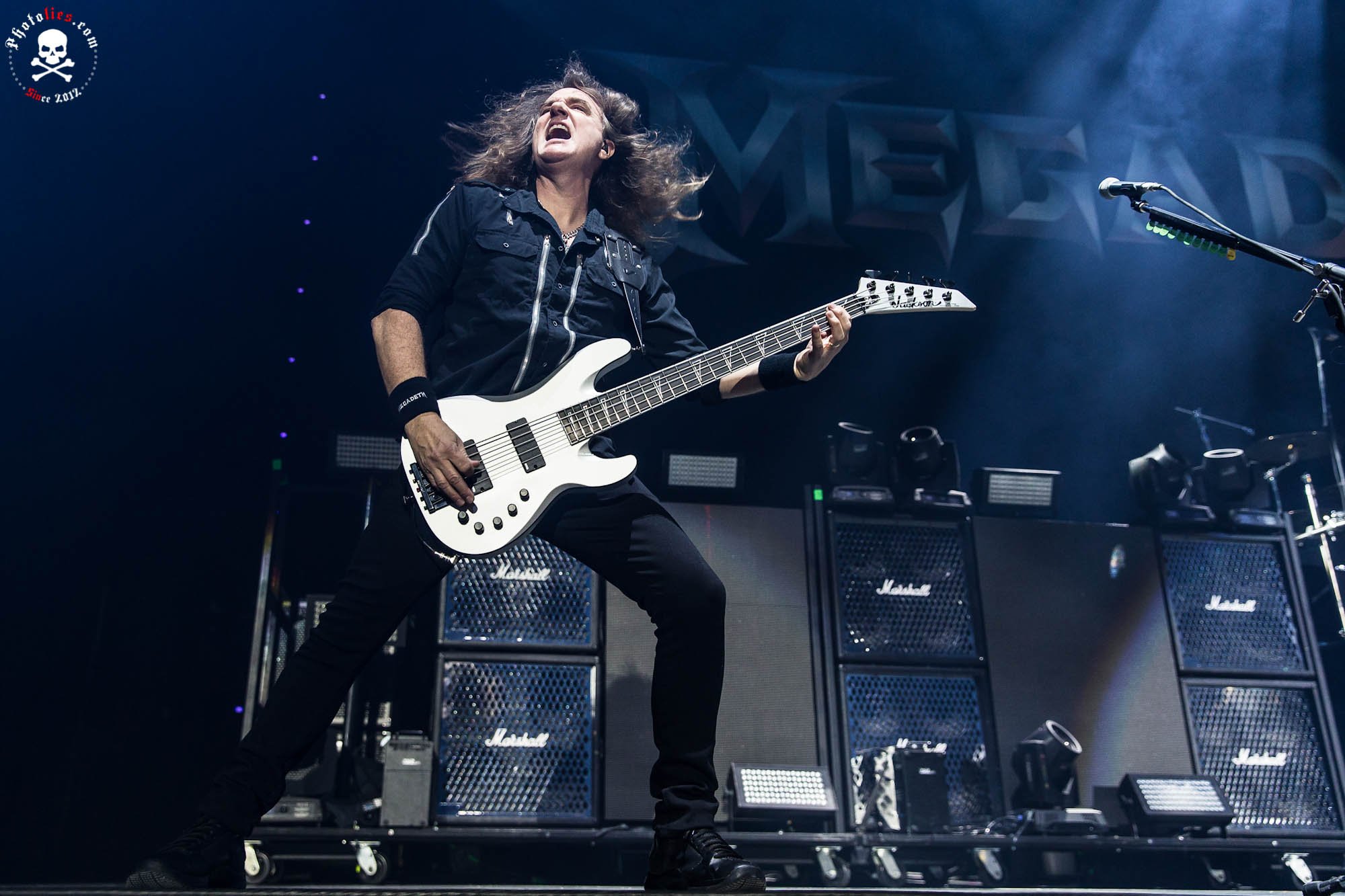 ex-megadeth-basisti liittyi thrash-veteraanin riveihin – tölväisi samalla sekä entistä bändiään että metallicaa