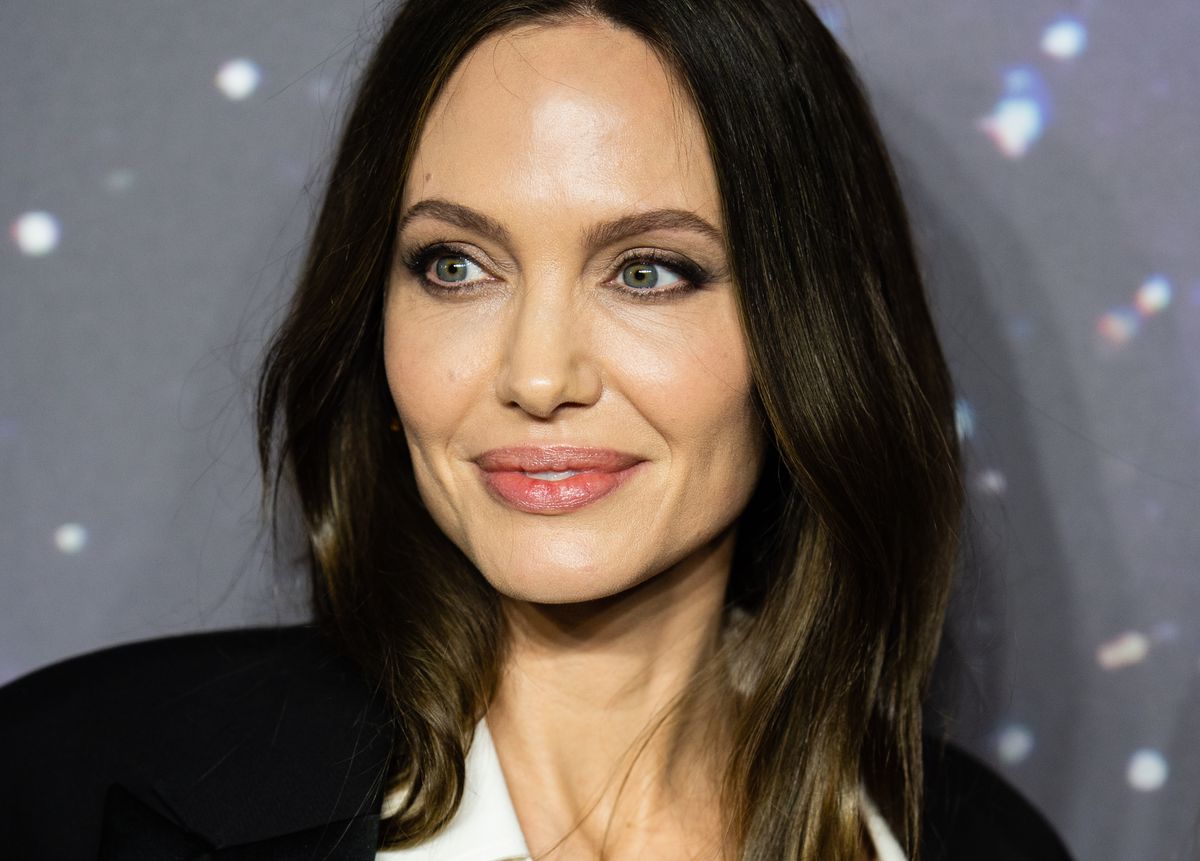 <p>Angelia Jolie is an Oscar-winning actress who also happens to be a bit of a thrill-seeker; in 2007 she took up flying small planes and has since progressed to flying larger, more powerful aircraft.</p>