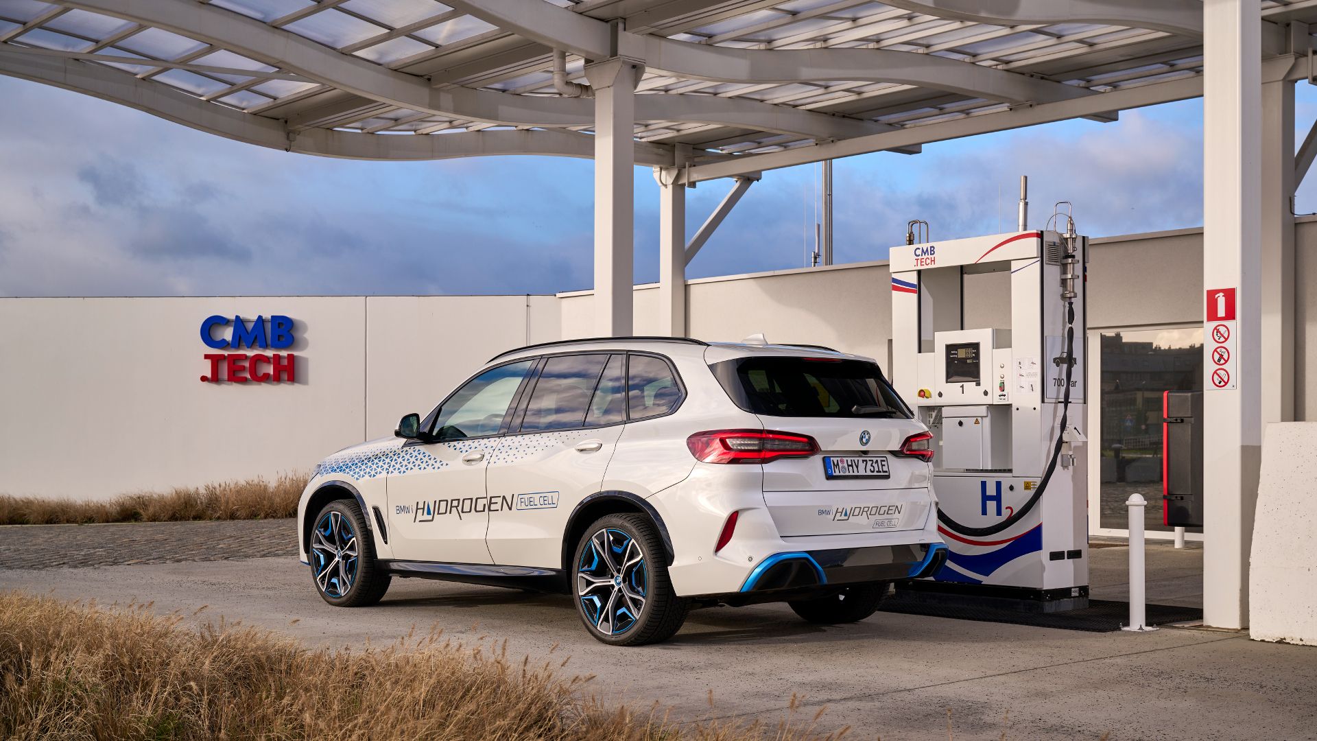 BMW hydrogen next