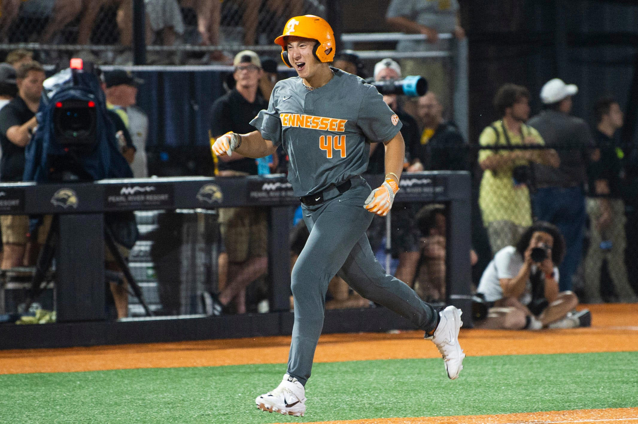 Blog replay Tennessee baseball eliminates Southern Miss to reach