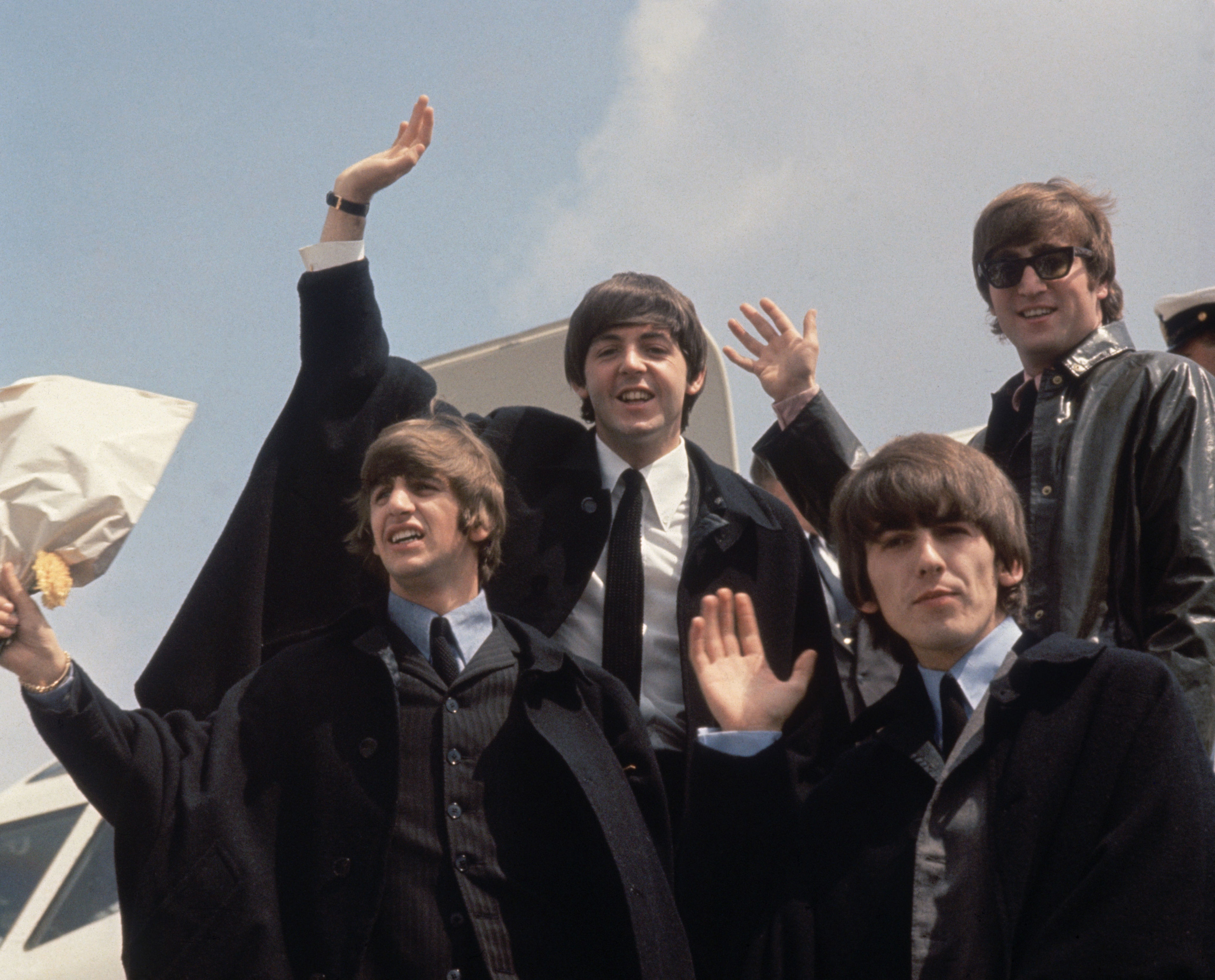 Покажи последнюю песню. Группа the Beatles. Группа Битлз Битломания. The Beatles 1967. Распад Битлз.