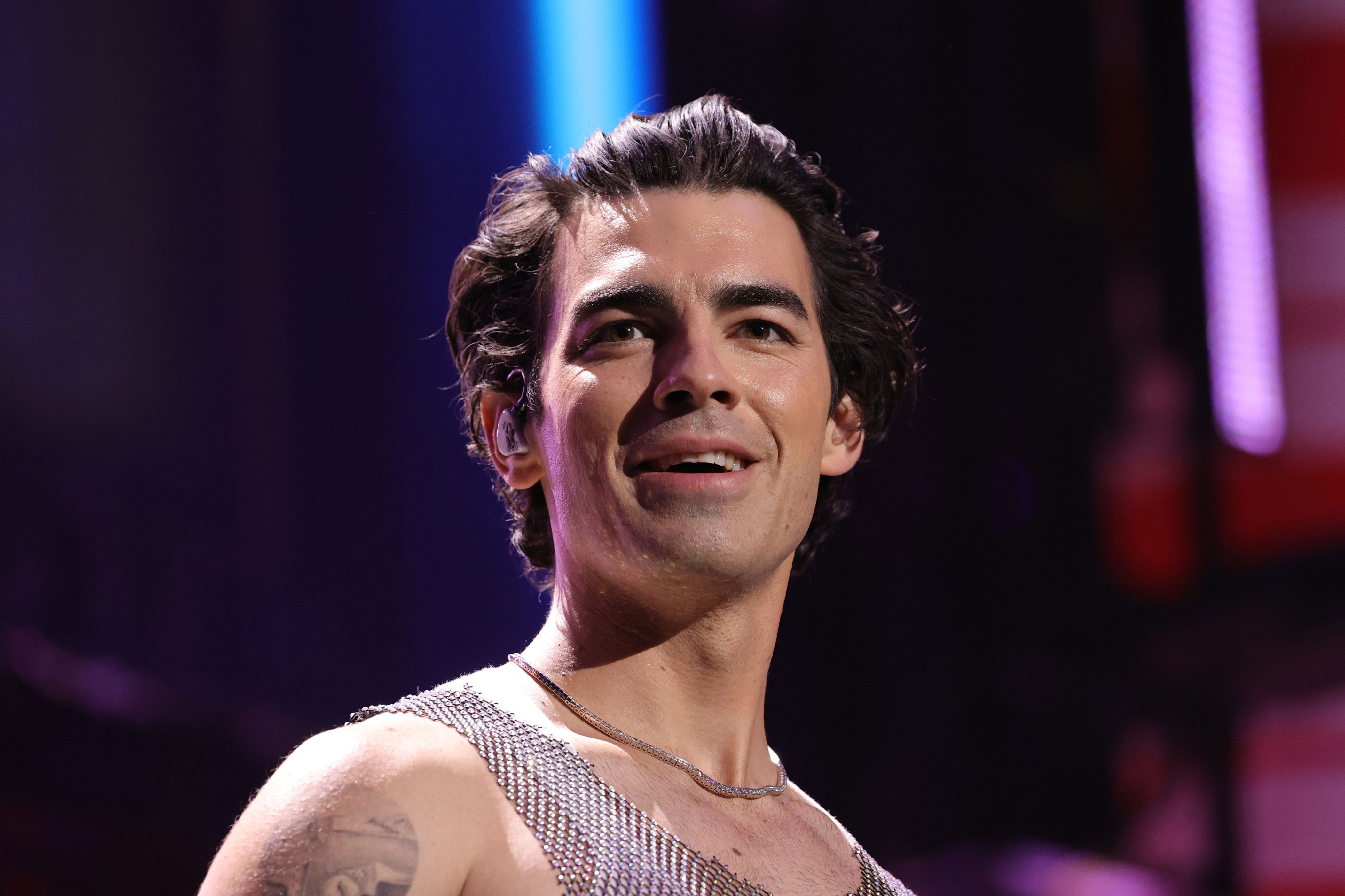 <p>Music star <a href="https://www.wonderwall.com/celebrity/profiles/overview/joe-jonas-1225.article">Joe Jonas</a> might not have gone under the knife, but he <em>is</em> a fan of injectables. In August 2022 at 33, he partnered with the Botox alternative Xeomin, a double-filtered more purified version of the botulinum toxin that's used to smooth wrinkles, frown lines and crow's feet. The Jonas Brothers singer told <a href="https://www.allure.com/story/joe-jonas-injectables-experience">Allure</a> that he "didn't feel like I was a different person [by using it]" and that it "gave me that confidence that I think we all want to feel as we get older. There's this kind of stigma around guys talking about skincare and how we feel and, and the products we use. I felt like it was a good fit." He said he tried it "when I noticed I was starting to see more frown lines," though didn't share how old he was when that began. "This was something that gave me that confidence boost that I was looking for," he explained. Keep reading to see the results...</p>