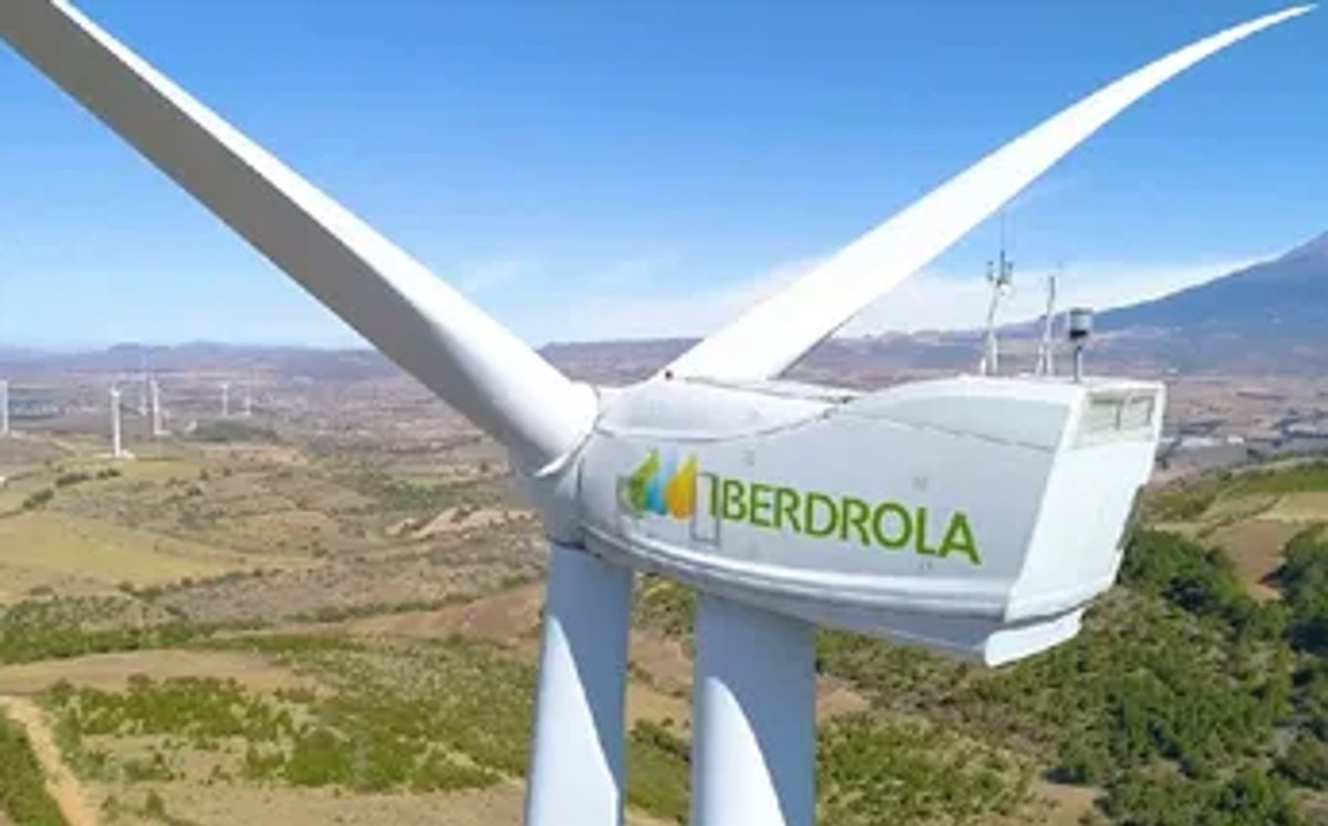 iberdrola anuncia una inversión de hasta 15 mil mde con masdar