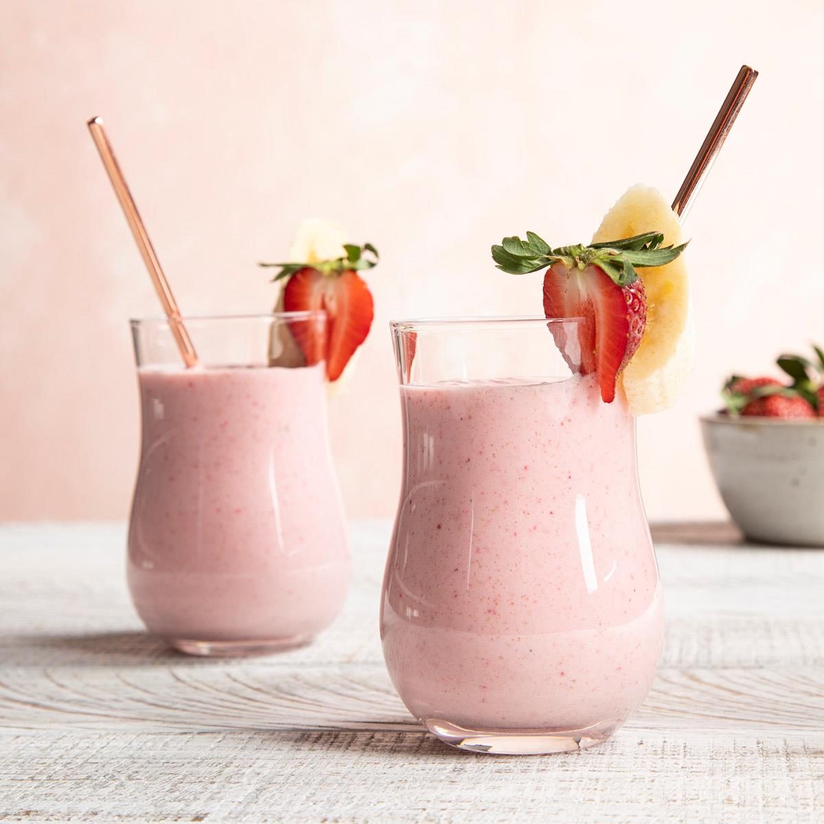 Strawberry Banana Smoothies   AA1cxWkn.img