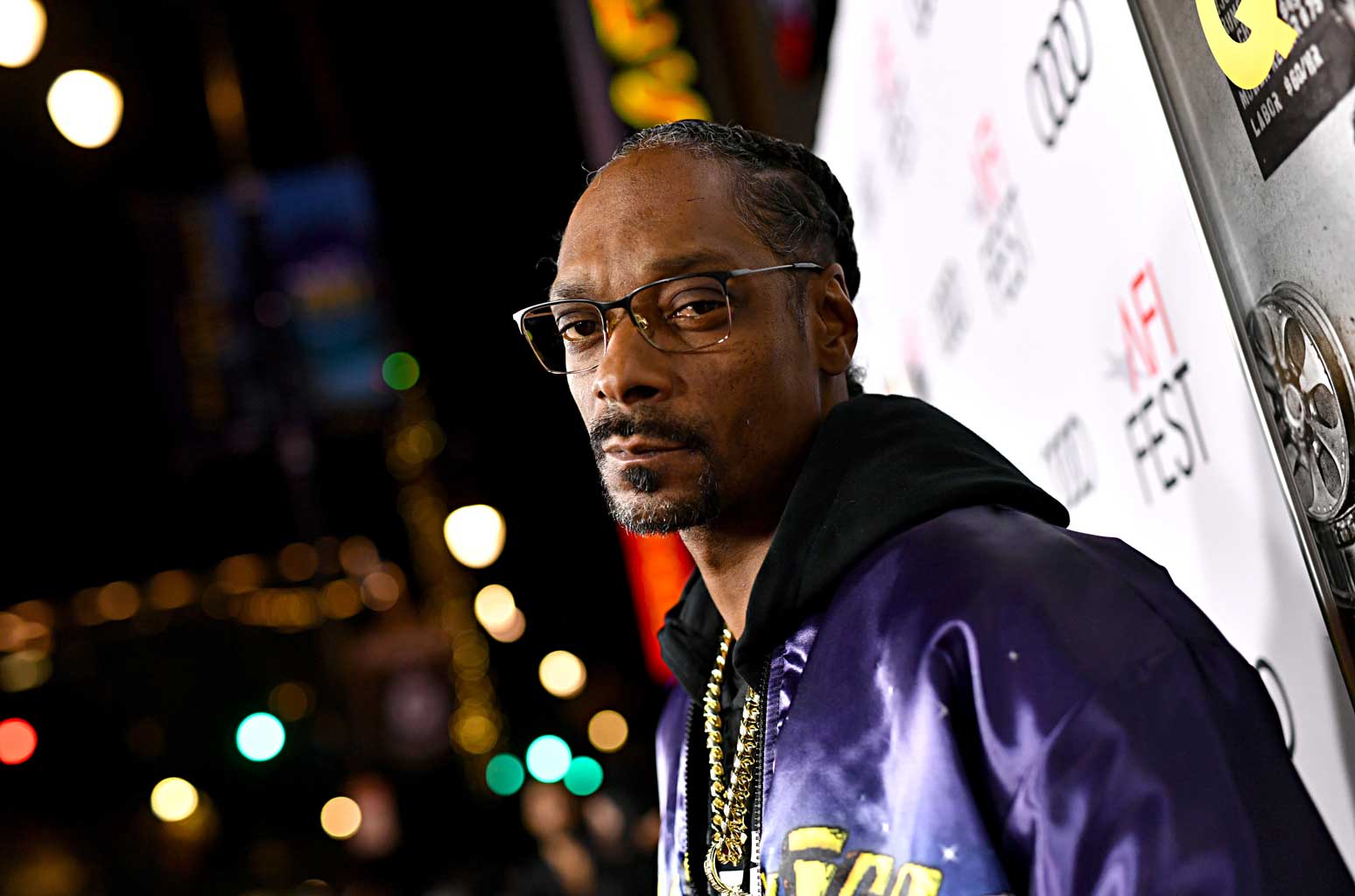 amazon, snoop dogg sues walmart & post, claiming they sabotaged his cereal brand